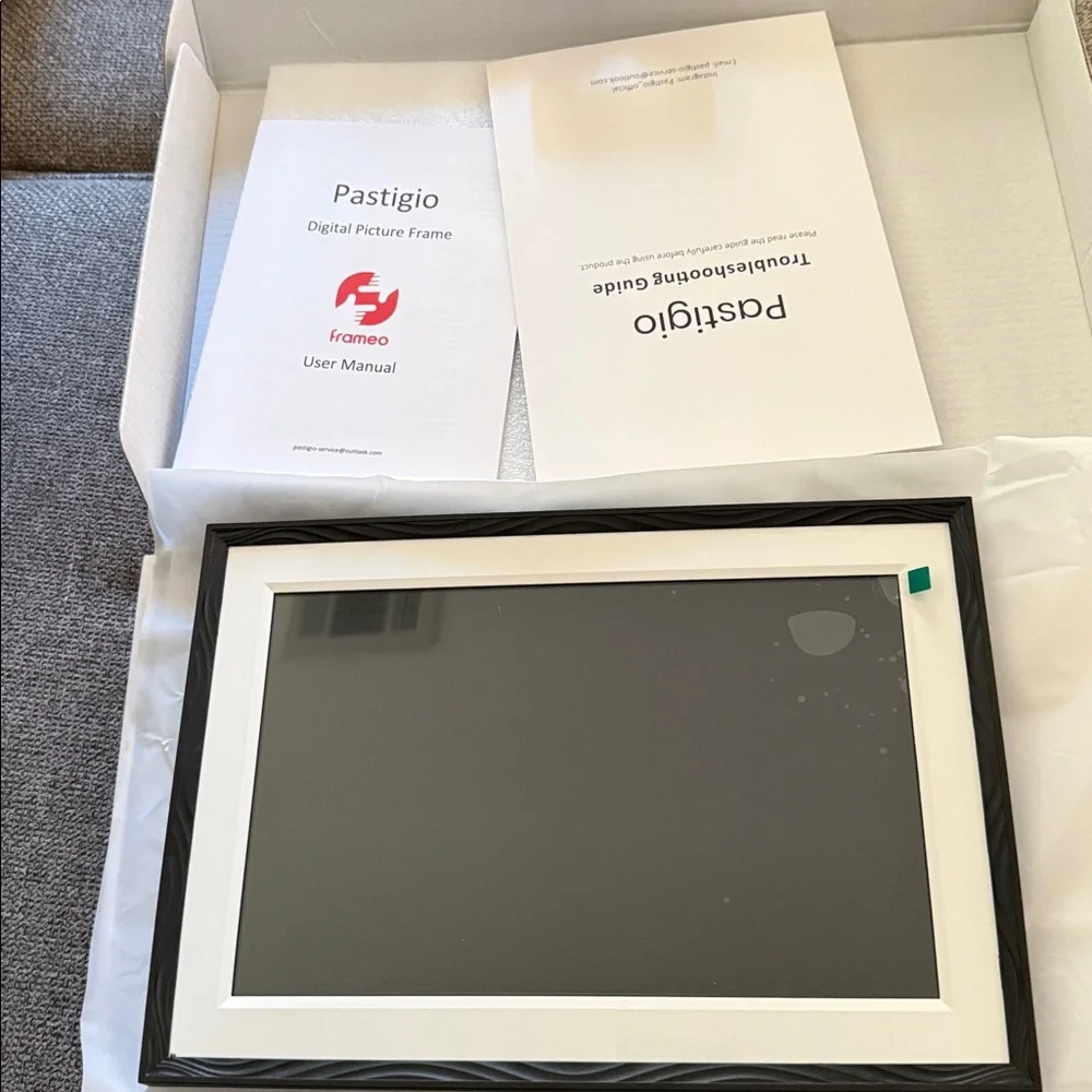 Prestigious Black Digital Picture Frame with WiFi - Picture 5 of 5